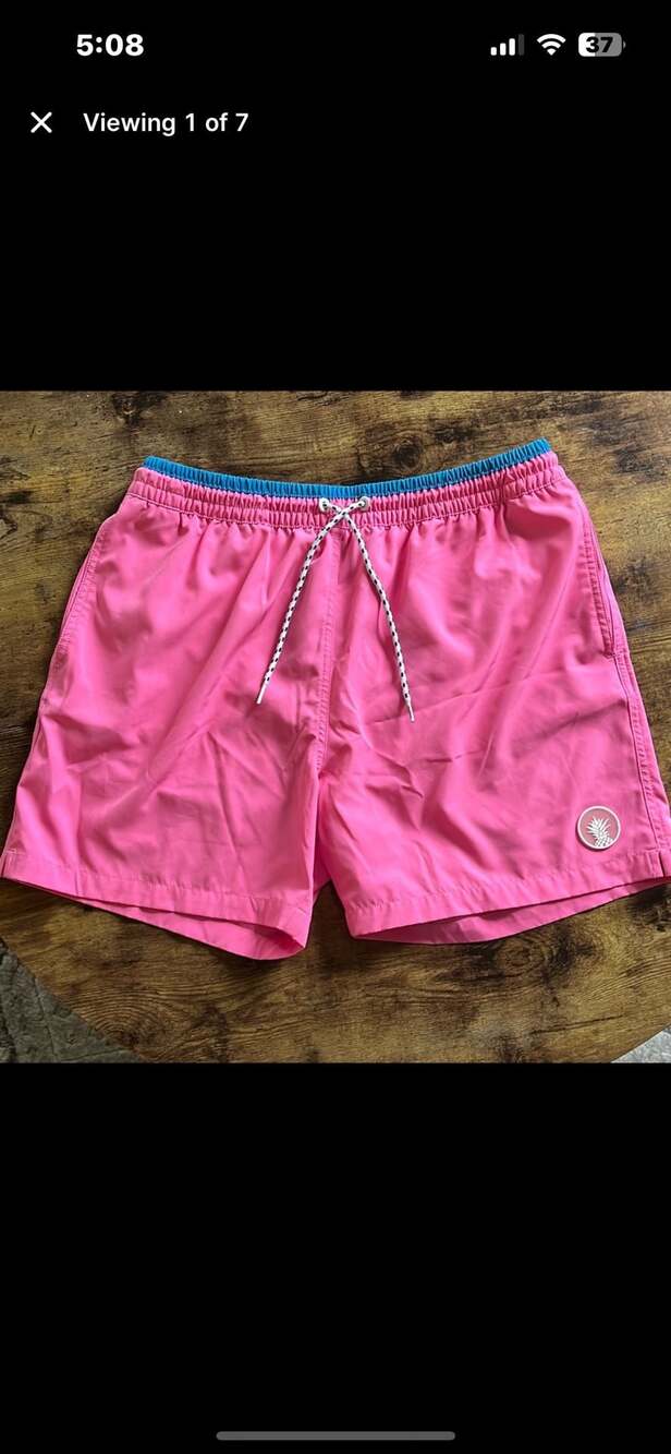 Chubbies Men's 5.5" Inseam Classic Swim Trunks Hot Pink with Pineapple Logo